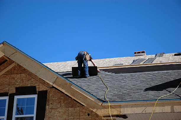 Best Roof Gutter Cleaning  in Sharonville, OH